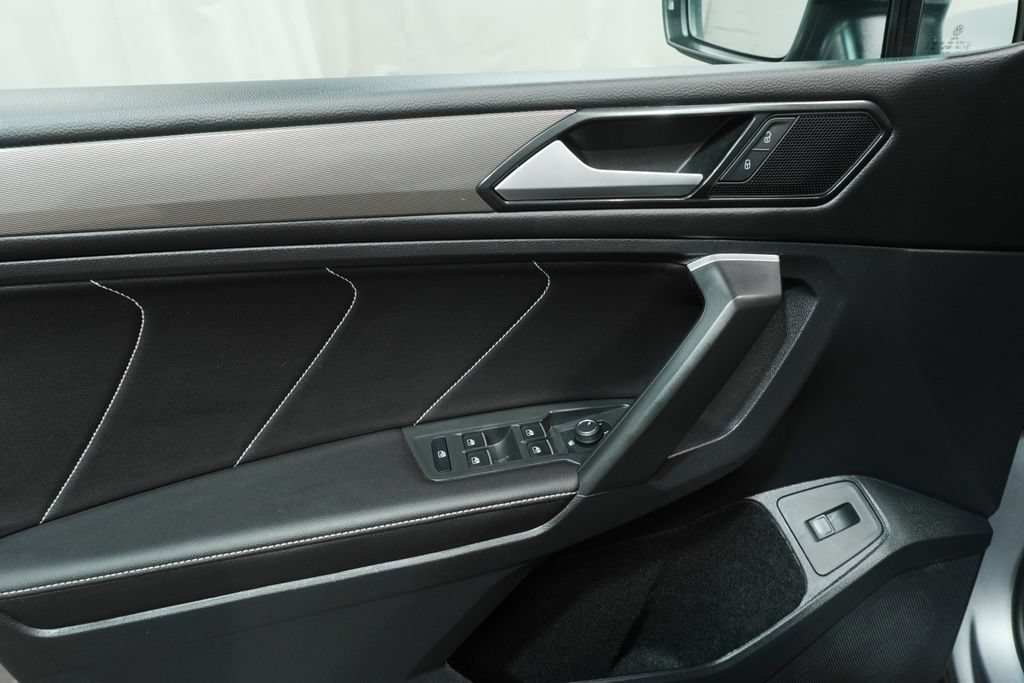Certified 2024 Volkswagen Tiguan SE AWD/4WD image 22