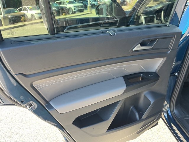 Used 2021 Volkswagen Atlas SE image 11