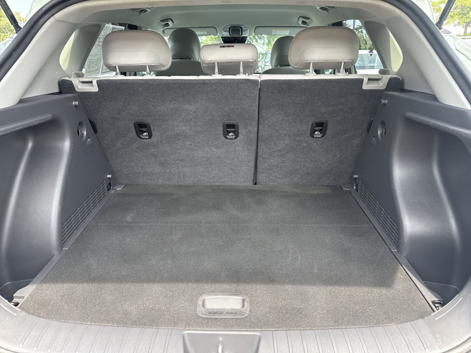 Certified 2025 Hyundai Kona SEL AWD/4WD image 25