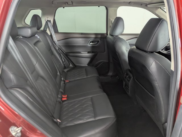 Used 2022 Nissan Rogue Platinum AWD/4WD image 19
