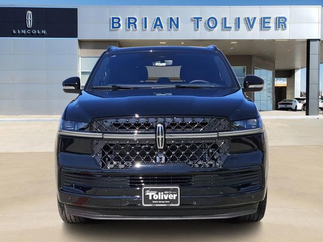 New 2025 Lincoln Navigator Reserve w/ Jet Appearance Package image 3