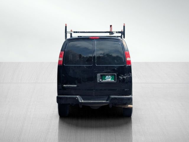 Used 2017 Chevrolet Express 2500 Work Van image 5