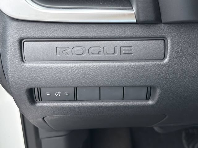 Certified 2022 Nissan Rogue S FWD image 23