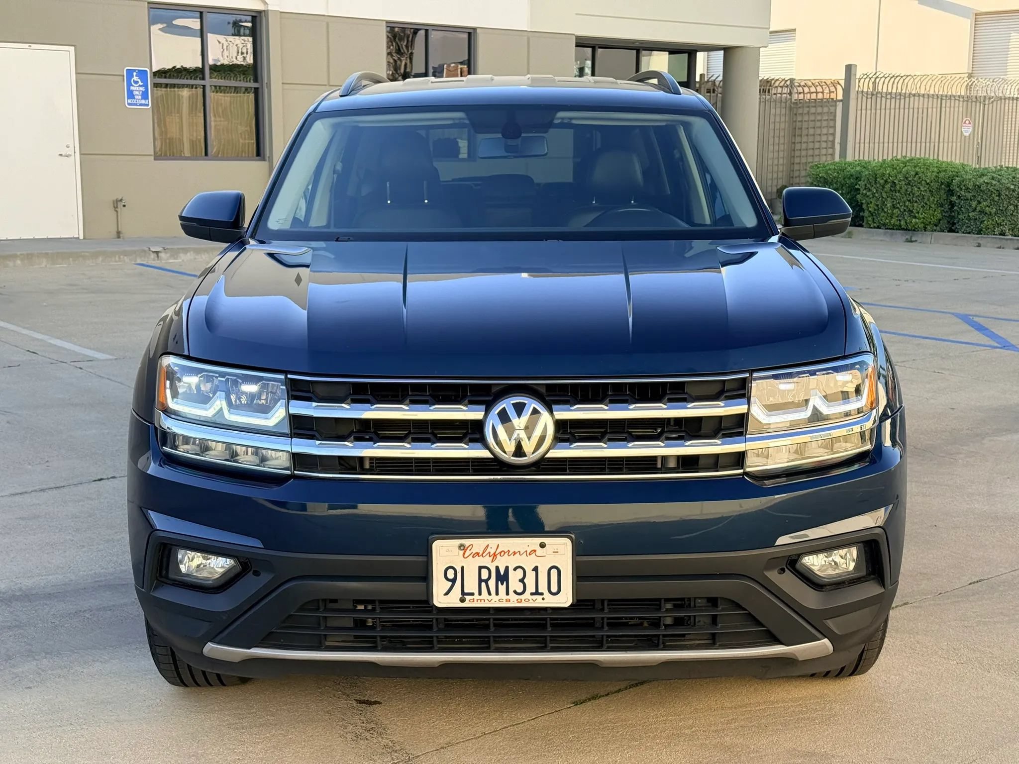 Used 2020 Volkswagen Atlas SE FWD image 2