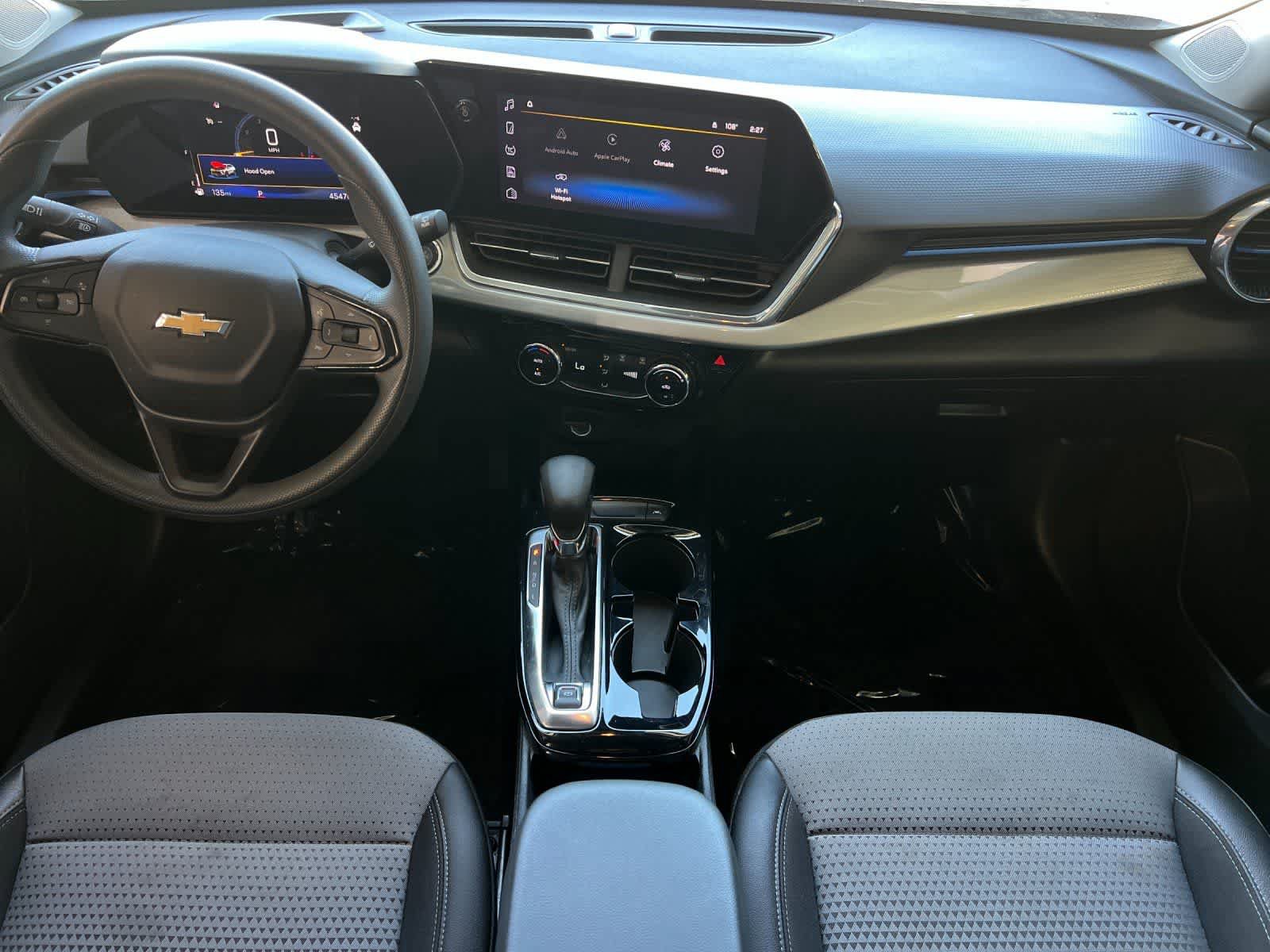 Used 2025 Chevrolet Trax LT FWD video 4