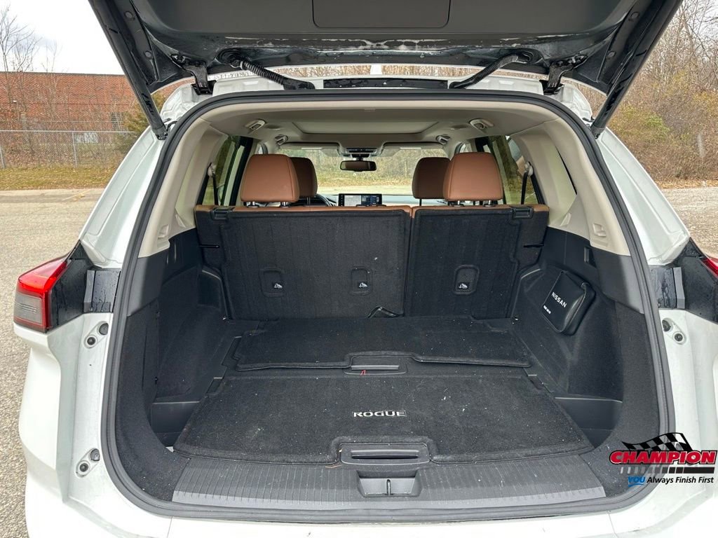 Used 2024 Nissan Rogue Platinum w/ Platinum Premium Package image 31