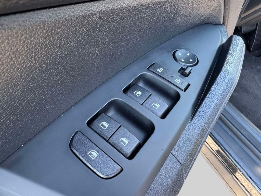 Used 2023 Kia Sportage LX AWD/4WD image 16