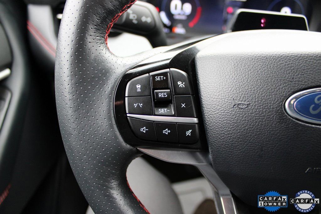 Used 2025 Ford Explorer ST-Line image 33
