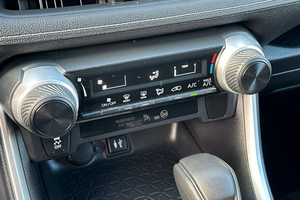 Certified 2019 Toyota RAV4 LE w/ All Weather Liner Package FWD image 20