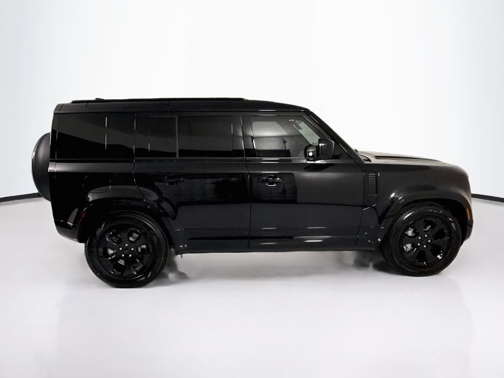 New 2026 Land Rover Defender 110 X-Dynamic SE AWD/4WD image 4