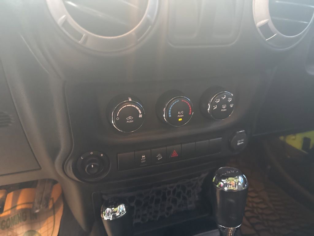 Used 2013 Jeep Wrangler Sport image 23