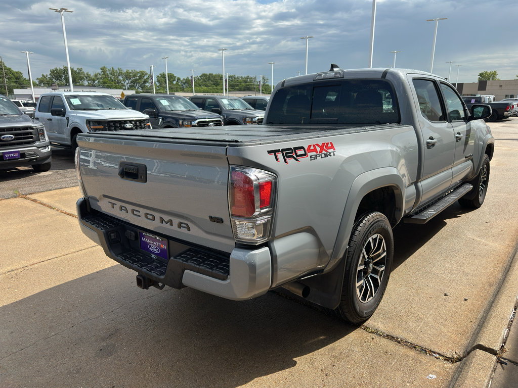 Used 2021 Toyota Tacoma TRD Sport AWD/4WD image 5