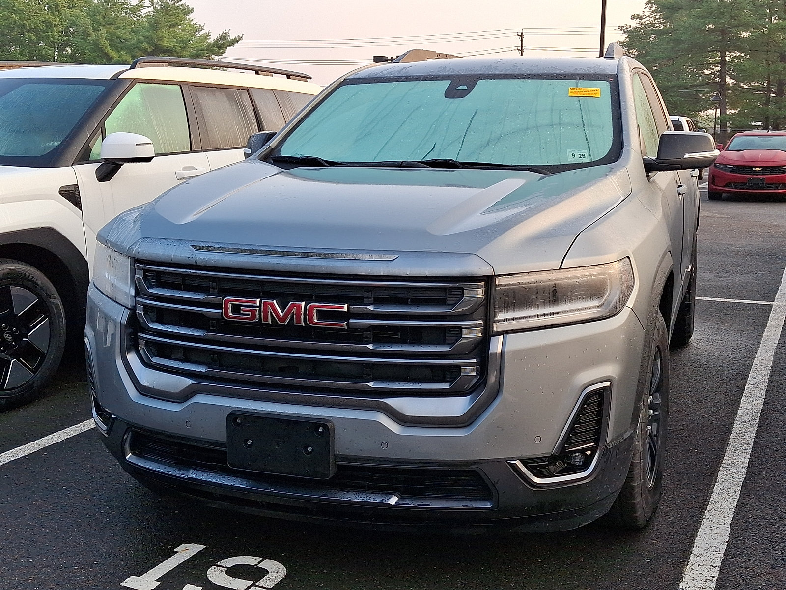 Used 2023 GMC Acadia AT4 AWD/4WD image 2