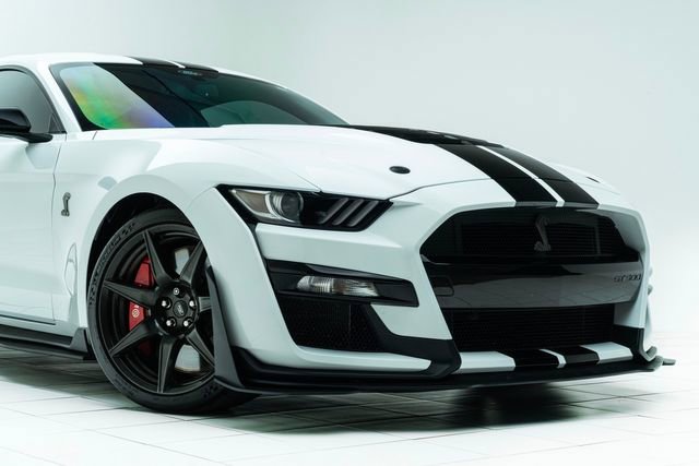 Used 2021 Ford Mustang Shelby GT500 w/ Carbon Fiber Track Pack image 4