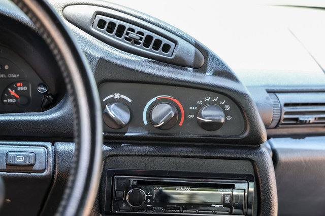 Used 1996 Chevrolet Camaro Z28 RWD image 27