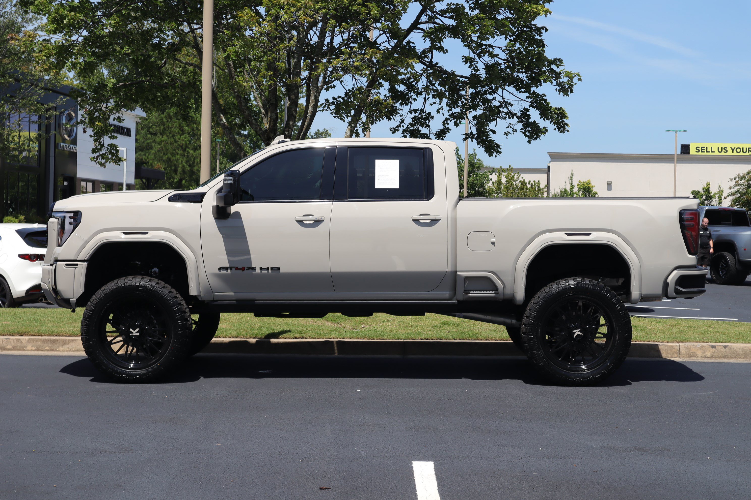 Used 2026 GMC Sierra 2500 AT4X w/ LPO, Black Badging Package AWD/4WD image 5