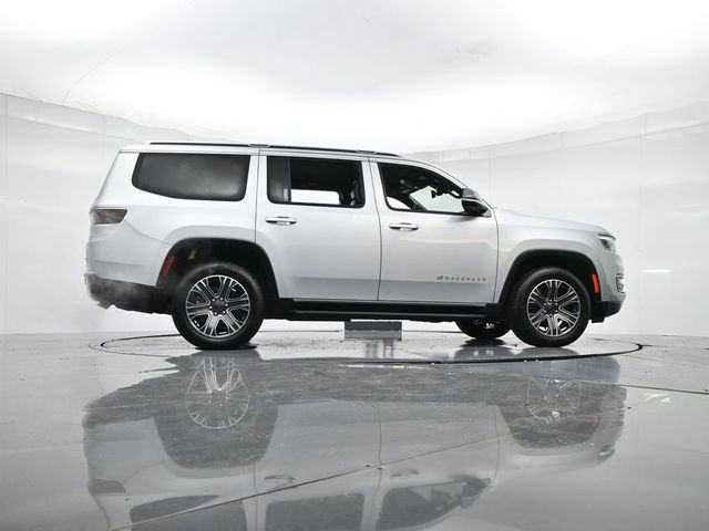 Used 2024 Jeep Wagoneer Series II w/ Flexible Seating Group image 28