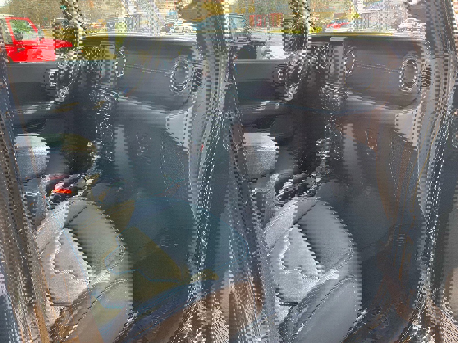 Used 2021 Jeep Gladiator Overland w/ Popular Equipment Package image 27