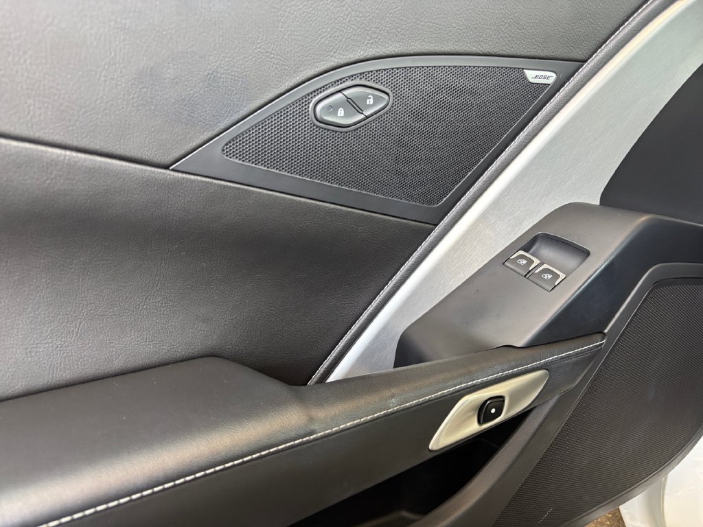 Used 2016 Chevrolet Corvette Stingray Coupe RWD image 11