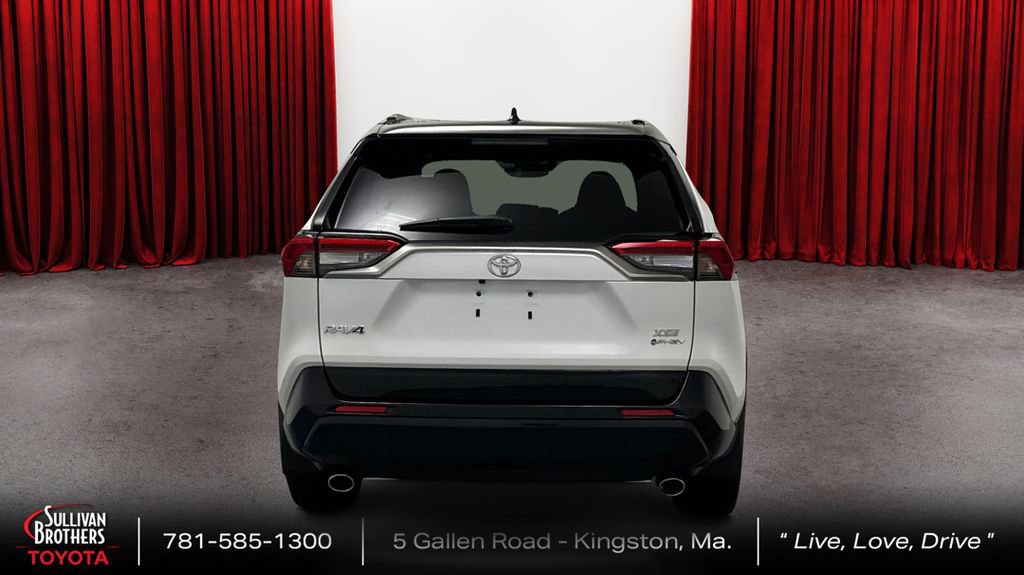 Certified 2025 Toyota RAV4 XSE w/ Weather Package AWD/4WD image 6