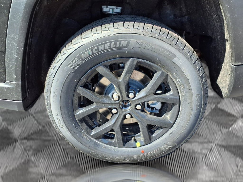 New 2026 Jeep Grand Cherokee Altitude AWD/4WD image 20