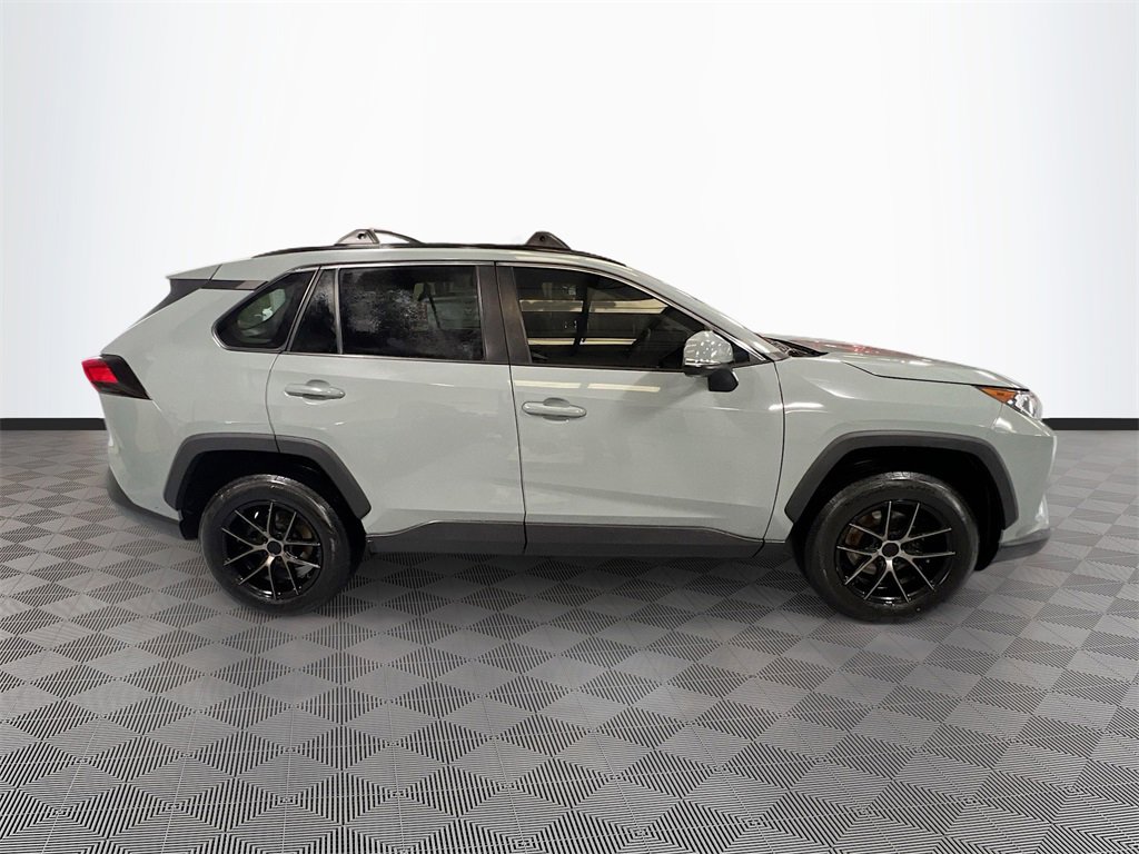 Used 2019 Toyota RAV4 XLE image 8