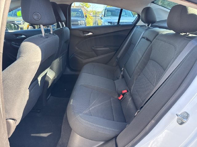 Used 2016 Chevrolet Cruze LT w/ Sun And Sound Package FWD image 25