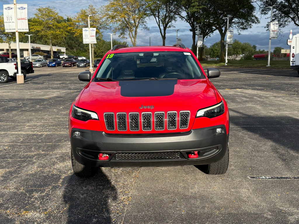 Used 2019 Jeep Cherokee Trailhawk w/ Cold Weather Group AWD/4WD image 2