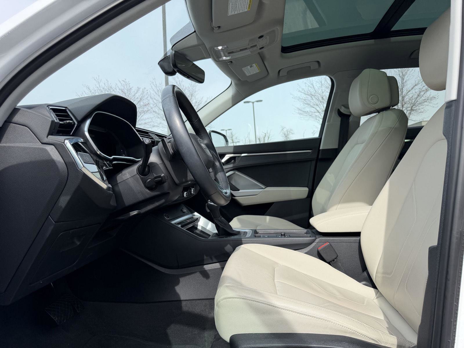 Used 2024 Audi Q3 2.0T Premium Plus image 14