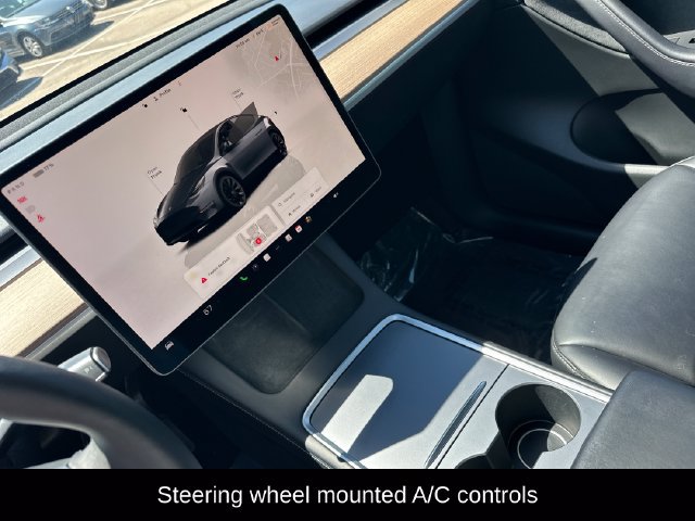 Used 2022 Tesla Model Y Long Range AWD/4WD image 12