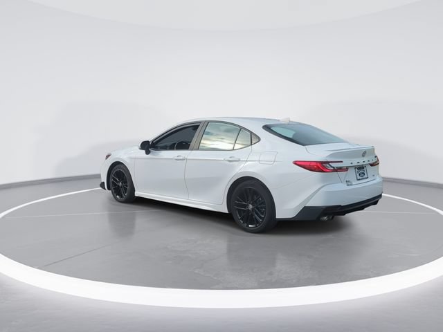 Used 2025 Toyota Camry SE FWD image 6