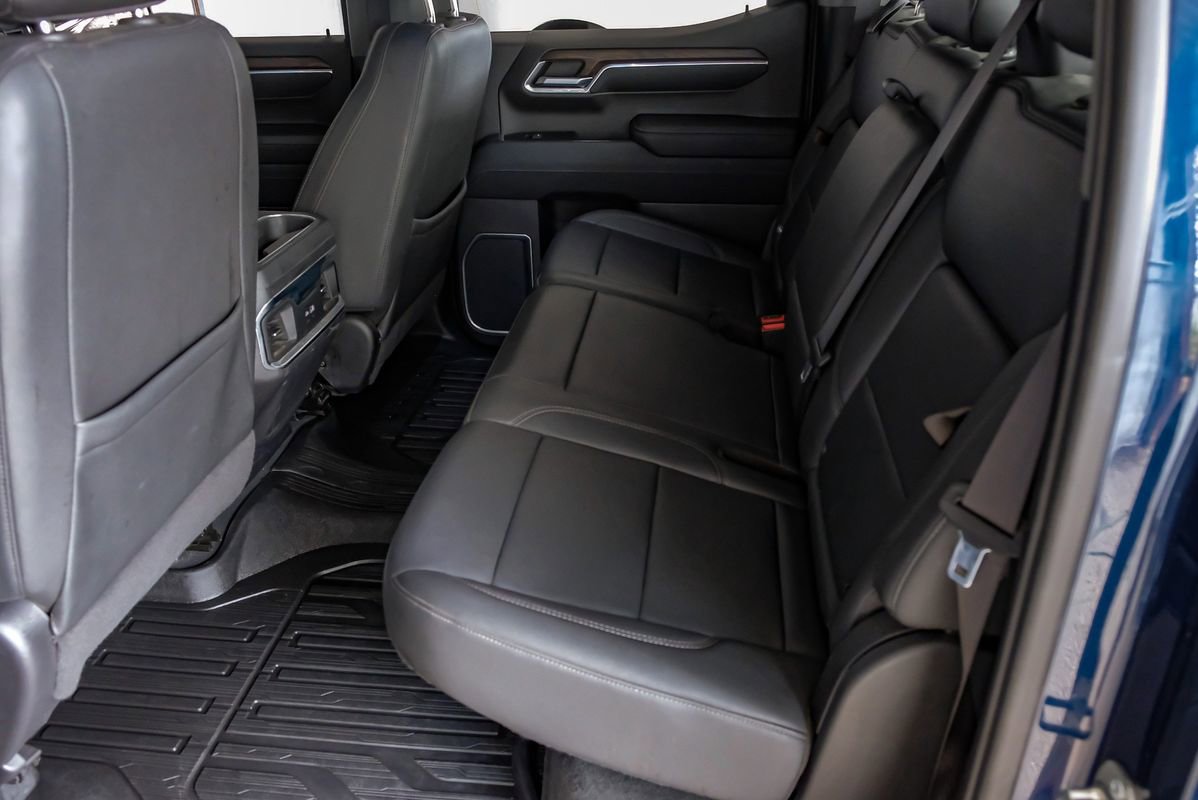 Used 2023 GMC Sierra 1500 SLT image 35