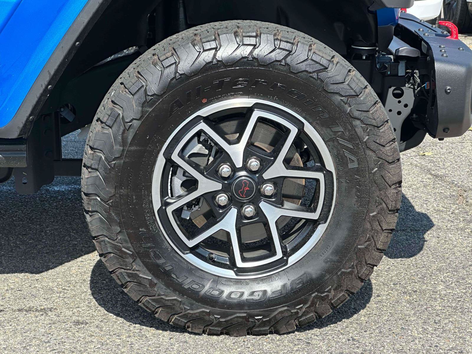 Used 2025 Jeep Wrangler Rubicon AWD/4WD image 7