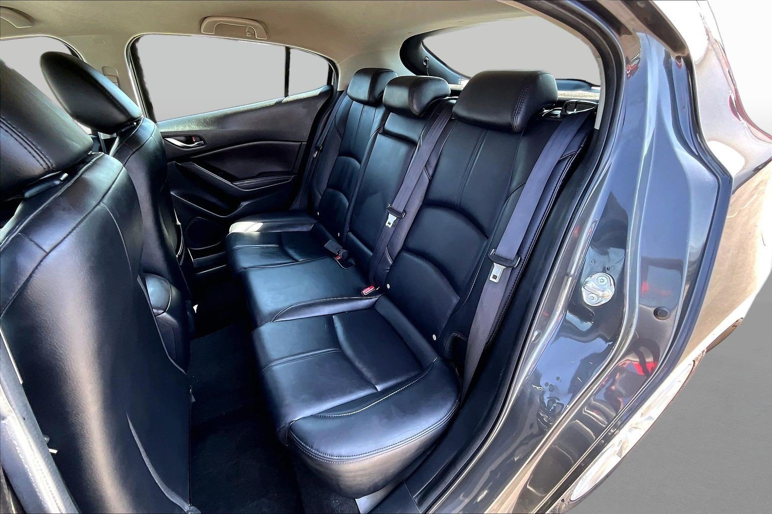 Used 2017 MAZDA MAZDA3 Touring FWD image 25