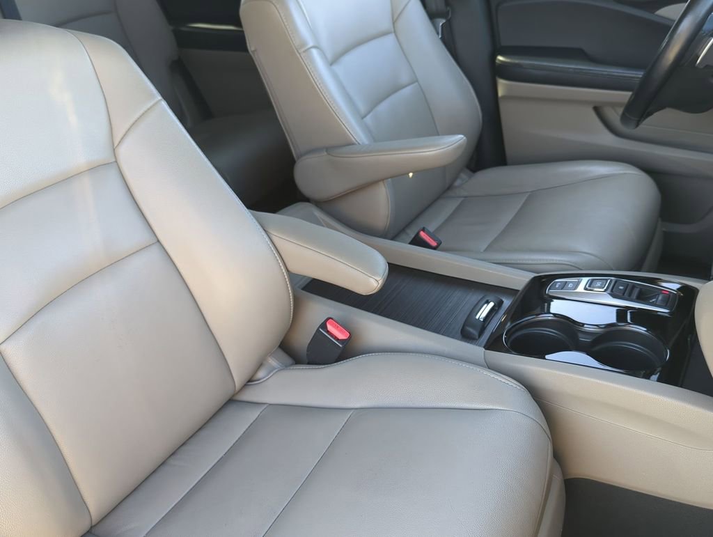 Used 2016 Honda Pilot Touring image 27