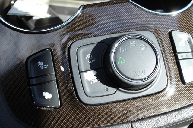 Used 2021 GMC Acadia AT4 image 10