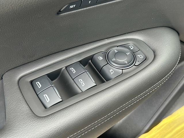 Used 2025 Cadillac XT6 Premium Luxury w/ Technology Package image 8