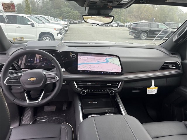 New 2025 Chevrolet Suburban Premier image 21