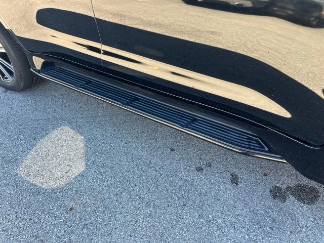Used 2020 Lexus LX 570 4WD w/ Luxury Package image 8