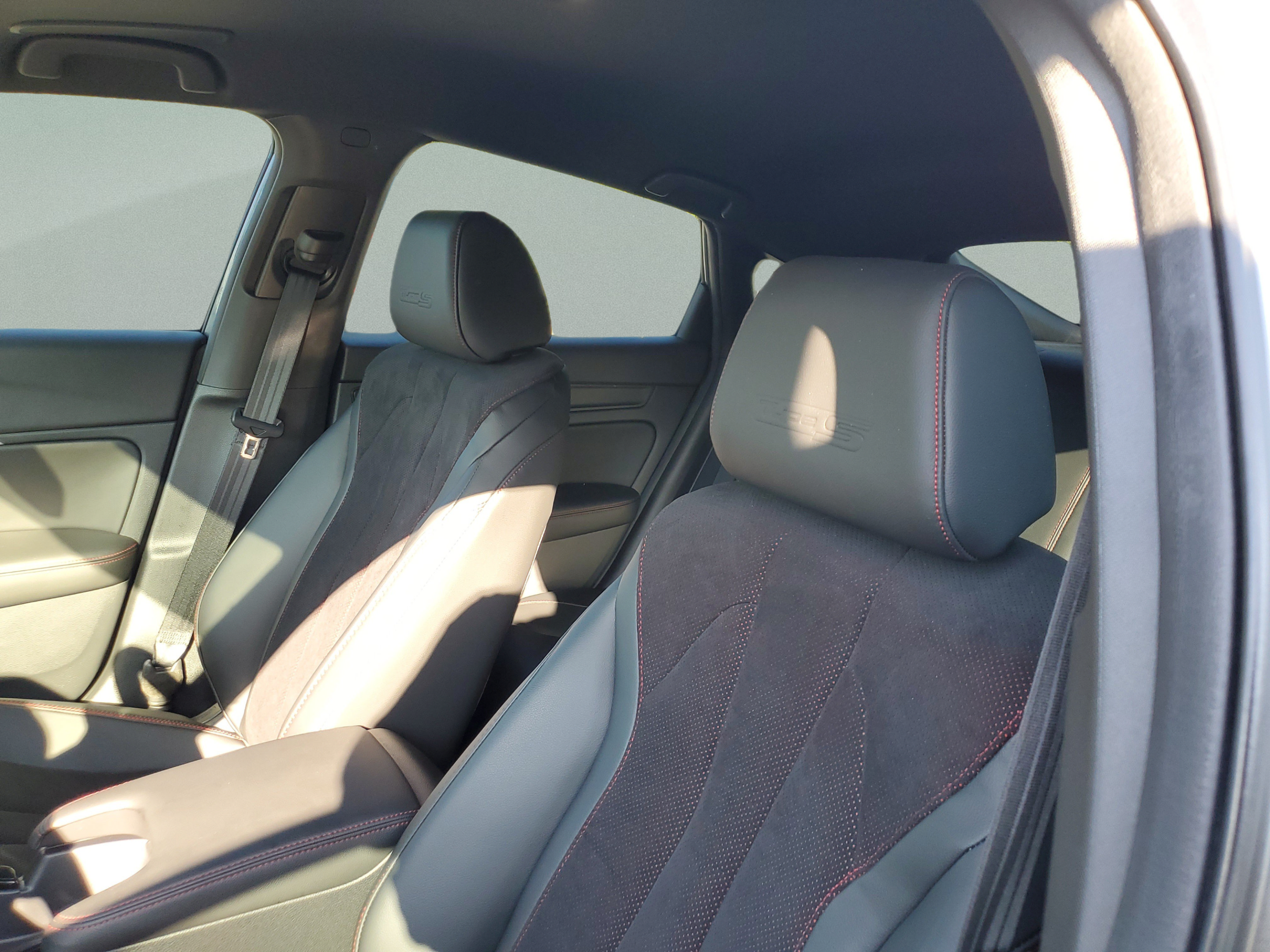 Certified 2025 Acura Integra Type S FWD image 18