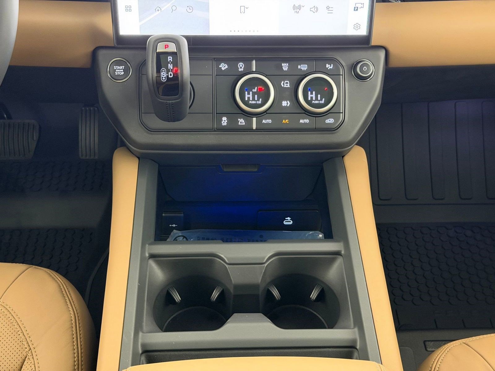 Used 2026 Land Rover Defender 110 S image 23