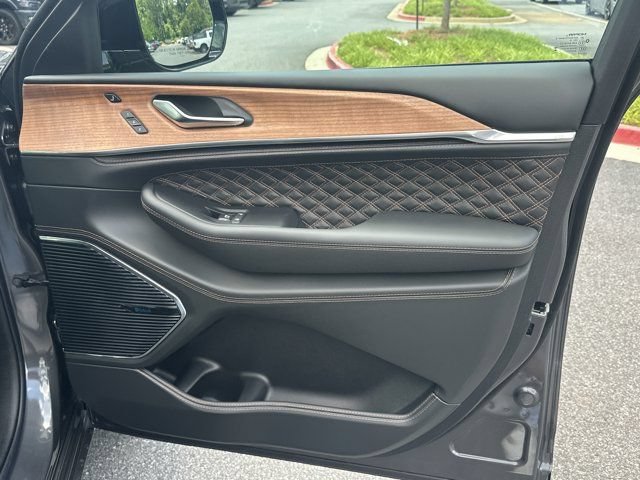 New 2026 Jeep Grand Cherokee Summit w/ Obsidian Package AWD/4WD image 14
