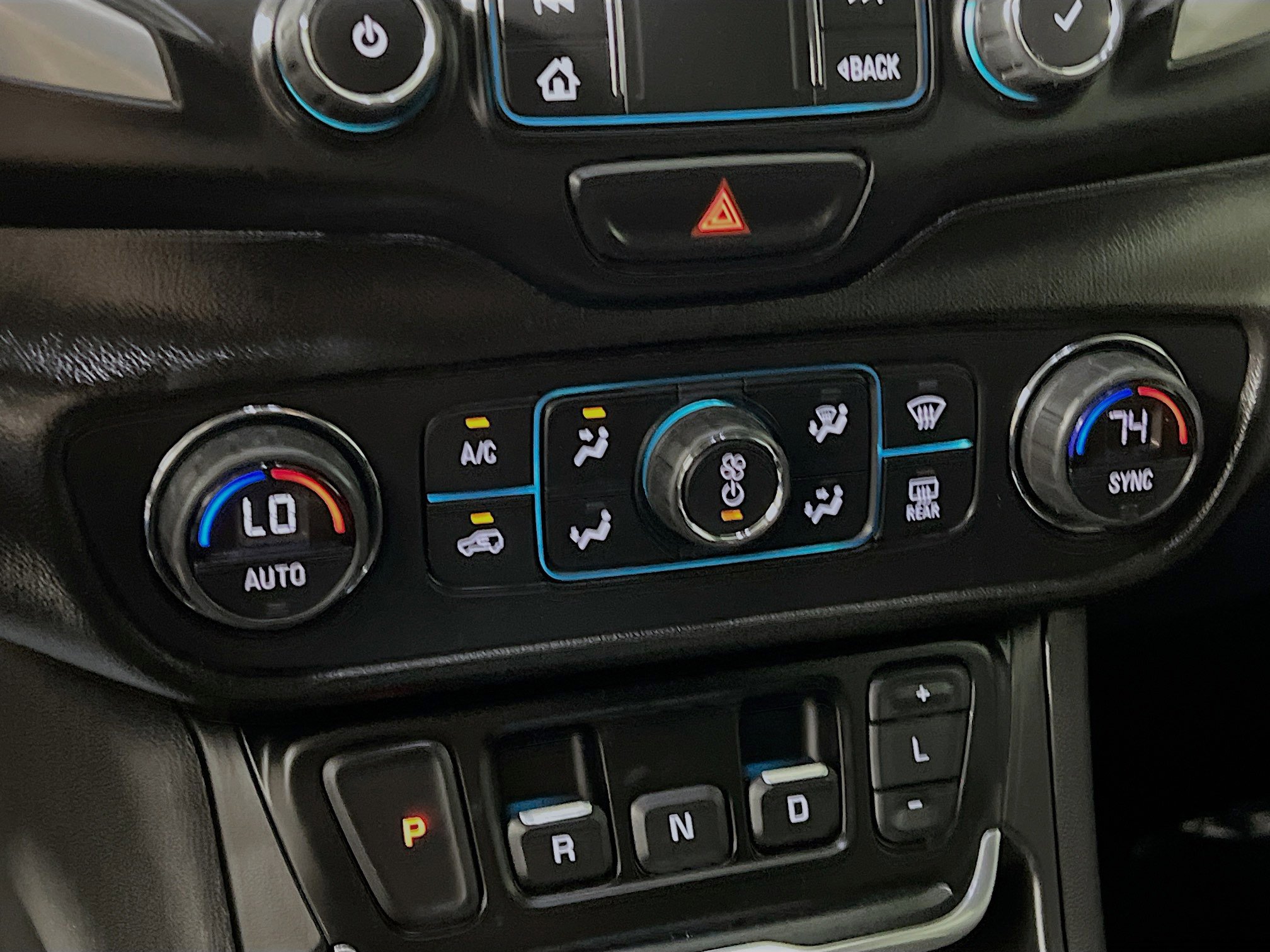 Used 2020 GMC Terrain SLE w/ Driver Convenience Package image 26