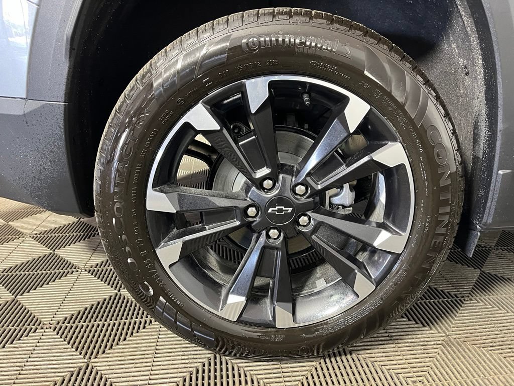 New 2027 Chevrolet Equinox RS w/ Convenience Package III FWD image 29