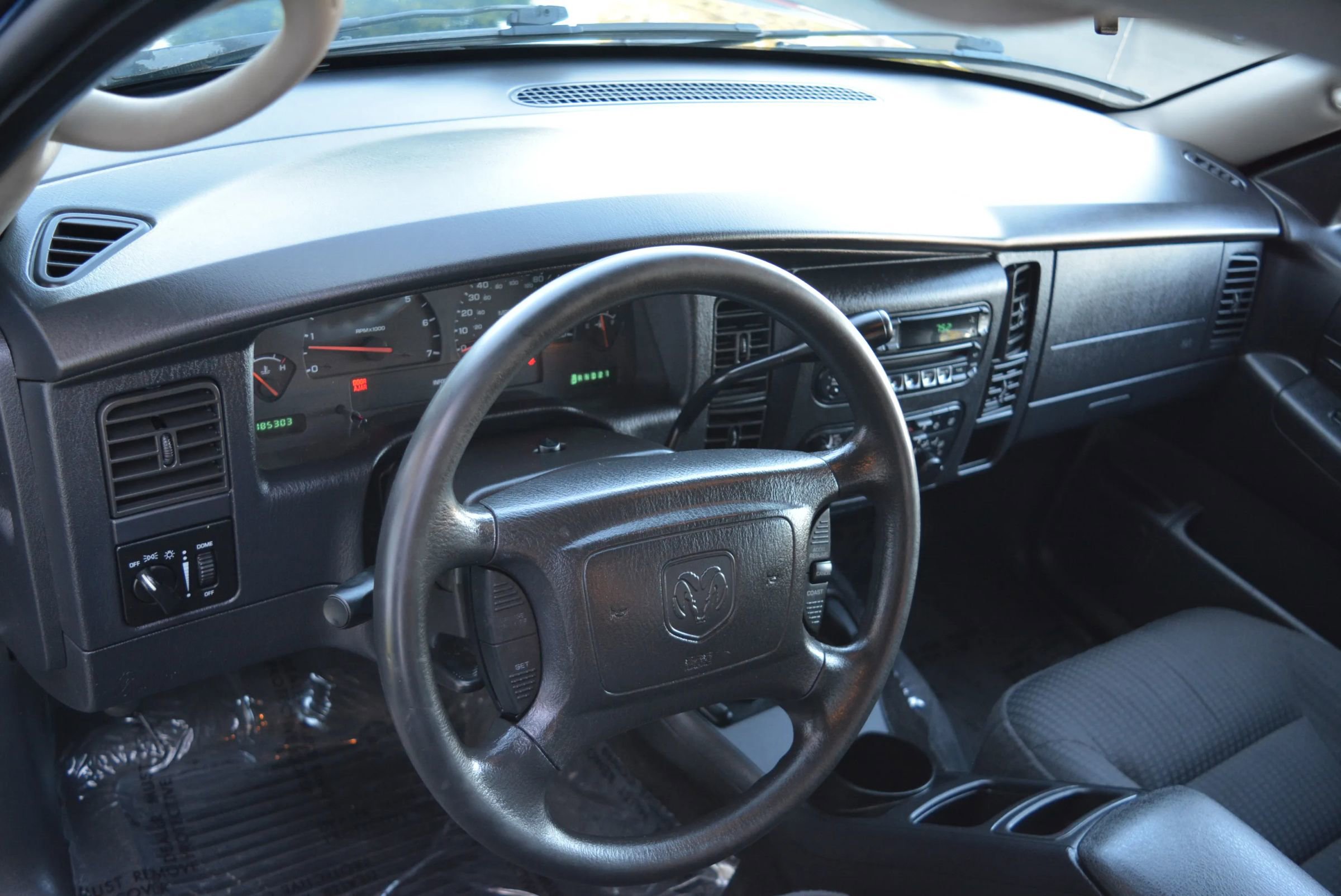 Used 2003 Dodge Durango Sport image 22