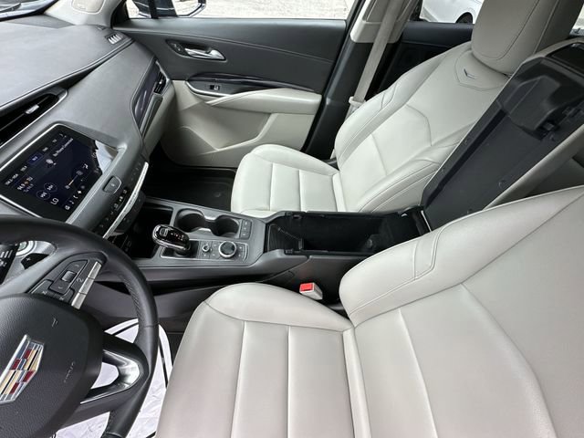 Certified 2023 Cadillac XT4 Luxury w/ Driver Awareness Package FWD image 28