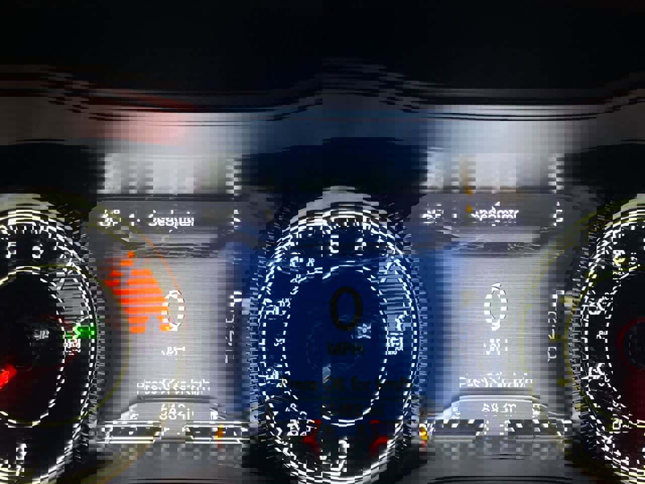 Used 2019 Jeep Cherokee Trailhawk w/ Cold Weather Group image 15