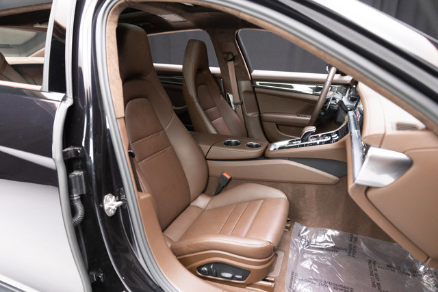 Used 2023 Porsche Panamera 4S Executive image 65