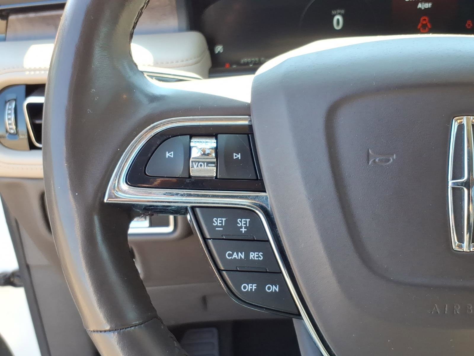 Used 2023 Lincoln Nautilus Reserve AWD/4WD image 17