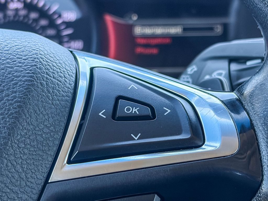 Used 2018 Ford Edge SEL w/ Equipment Group 201A FWD image 19